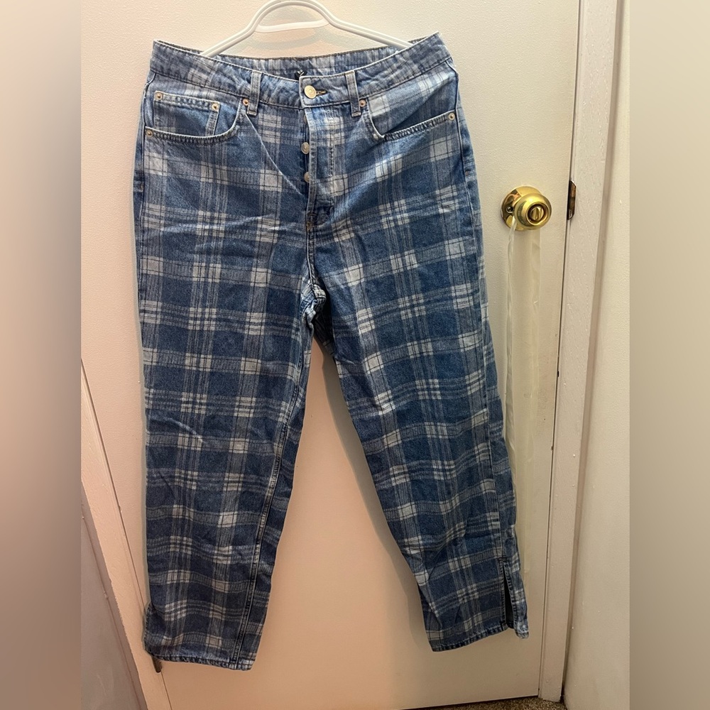 Patterned jeans